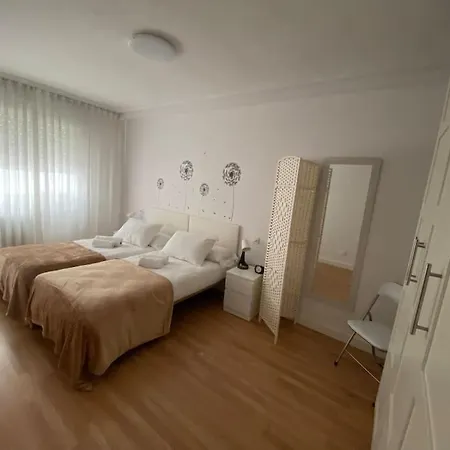 Casa Gueeli 1a133 * Gijon
